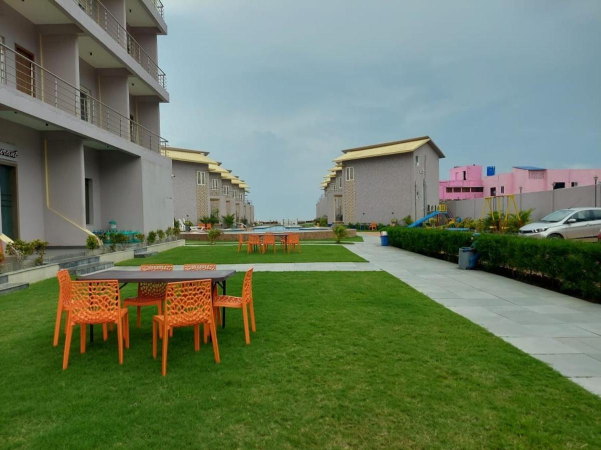 Parth King Beach Resort 曼达莫尼 外观 照片
