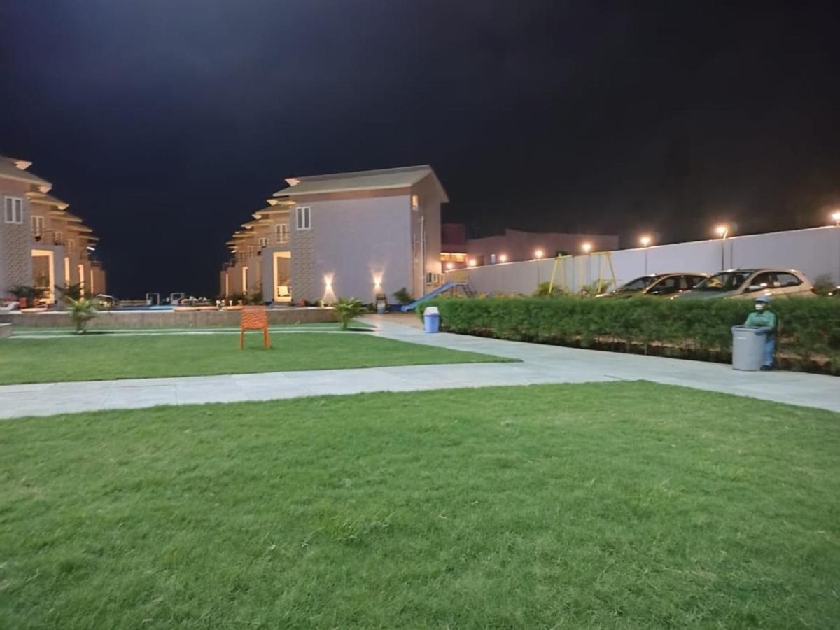 Parth King Beach Resort 曼达莫尼 外观 照片