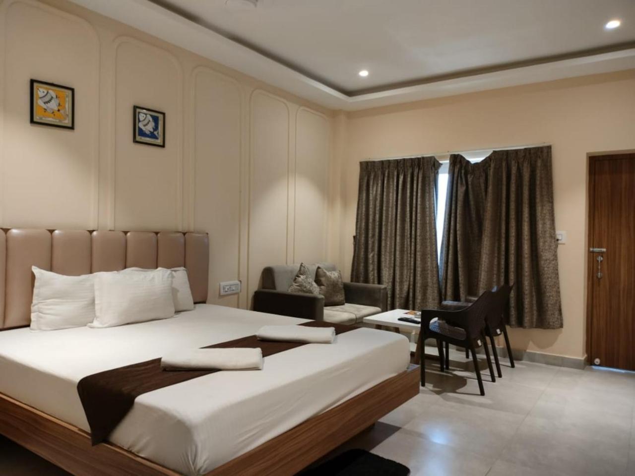 Parth King Beach Resort 曼达莫尼 外观 照片
