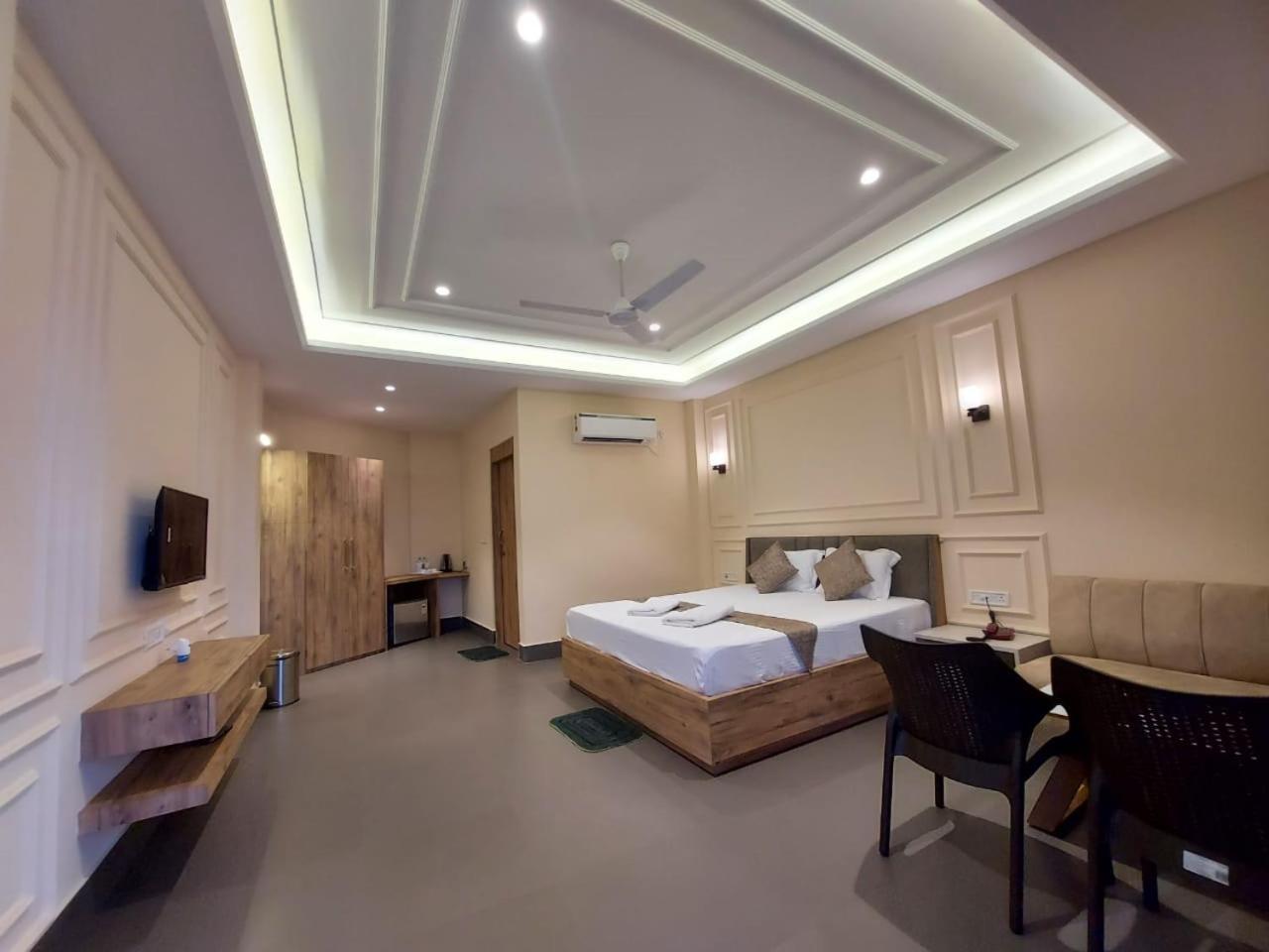 Parth King Beach Resort 曼达莫尼 外观 照片